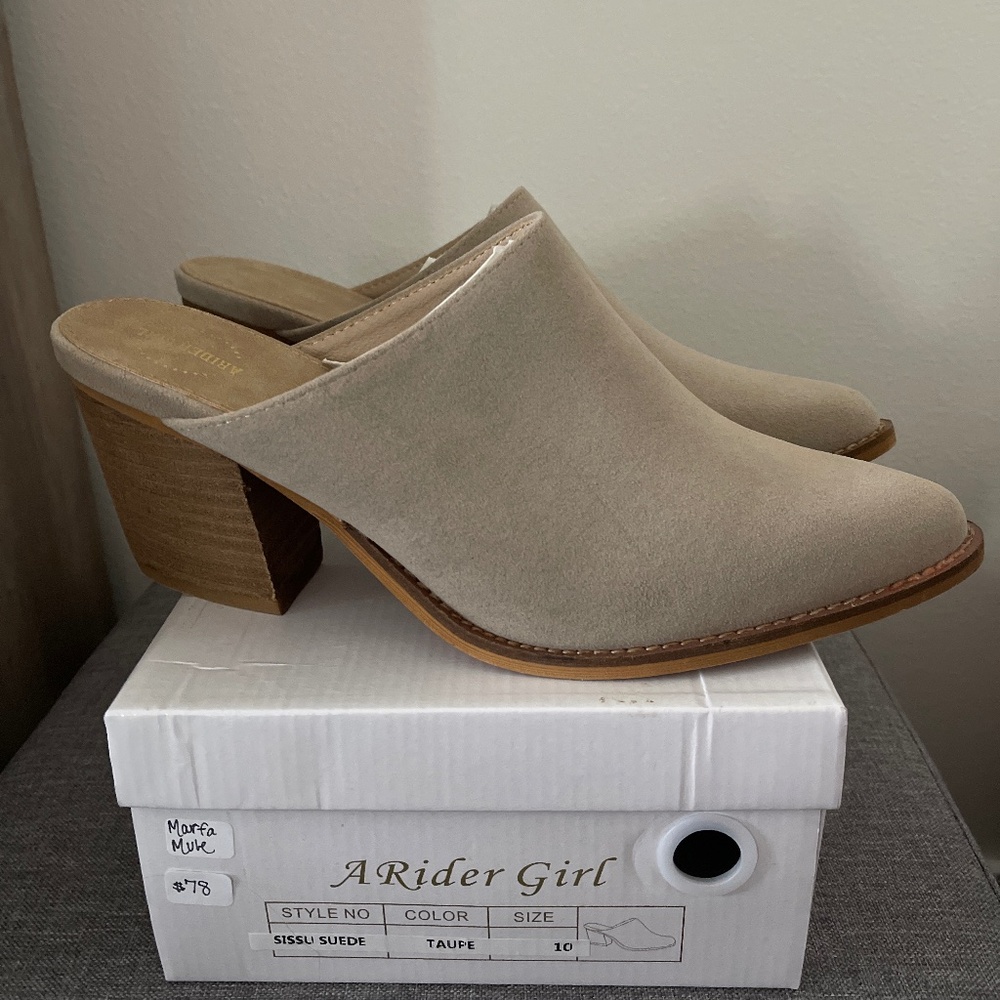 A Rider Suede Mule Taupe